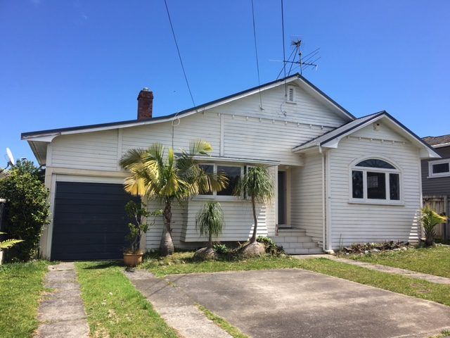  at 80 Kiwi Road, Point Chevalier, Auckland City, Auckland