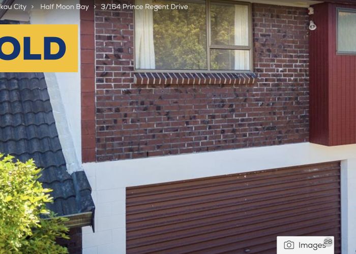  at 3/164 Prince Regent Drive, Farm Cove, Auckland