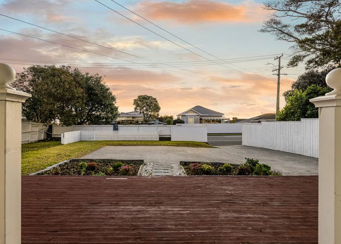  at 92 Blockhouse Bay Road, Avondale, Auckland City, Auckland