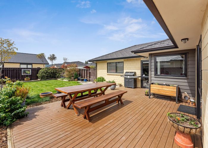  at 8 Moy Place, Otaki