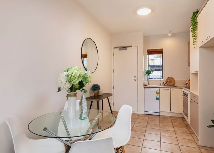  at 17/24 Norrie Avenue, Mount Albert, Auckland City, Auckland