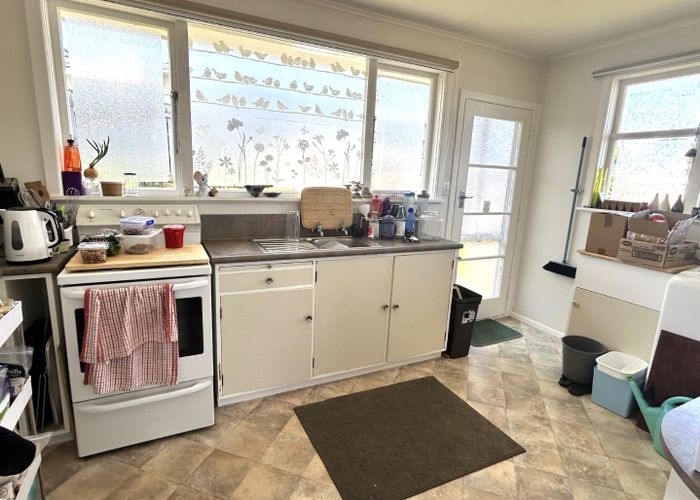  at 10 Anthony Grove, Paraparaumu Beach, Paraparaumu