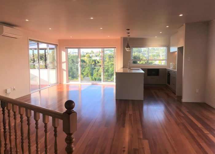  at 27 Peter Terrace, Castor Bay, Auckland