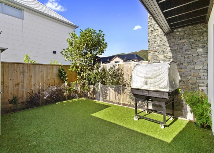  at 5/27 Waiwhetu Road, Waiwhetu, Lower Hutt