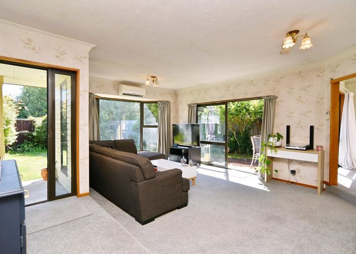  at 2 Mayo Place, Belfast, Christchurch