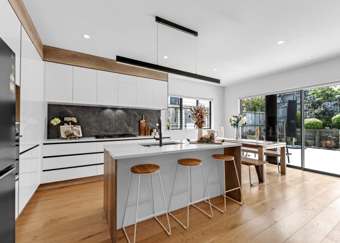  at 8 Hermes Road, Flat Bush, Manukau City, Auckland