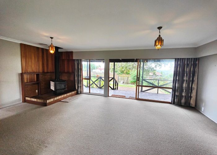  at 4 Derrimore Heights, Clover Park, Auckland