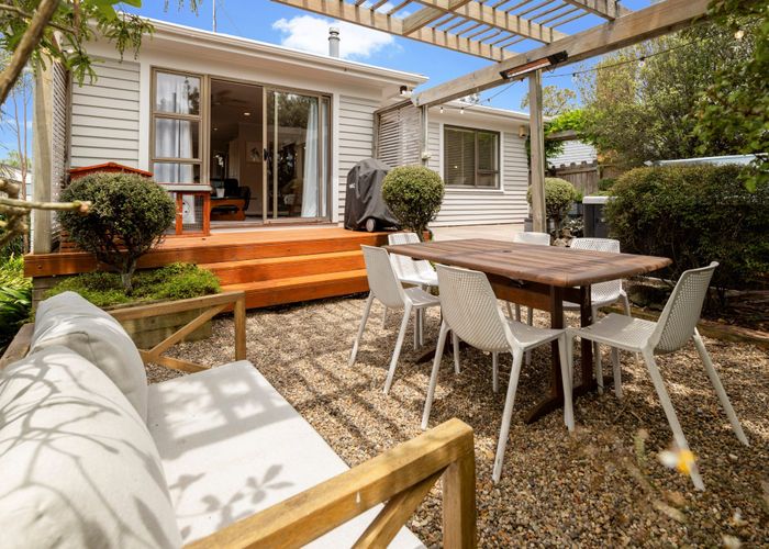  at 1/19 Tane Street, New Lynn, Auckland