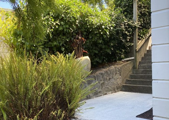  at 4a Simla Terrace, Hospital Hill, Napier, Hawke's Bay