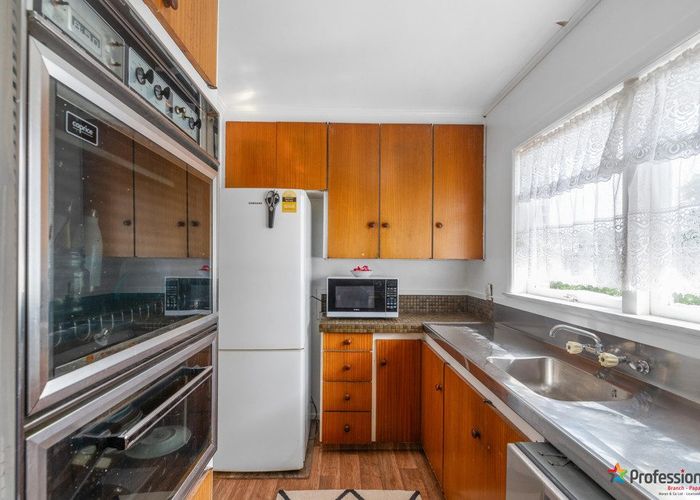  at 42 Pooks Road, Ranui, Waitakere City, Auckland