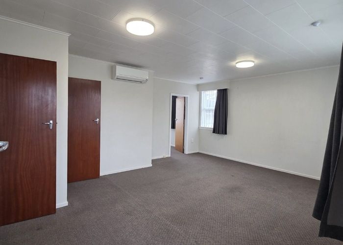  at 4 Duke Place, New Plymouth, New Plymouth