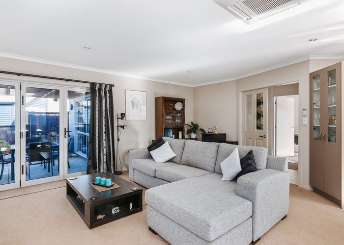  at 3 Fremont Way, Pyes Pa, Tauranga
