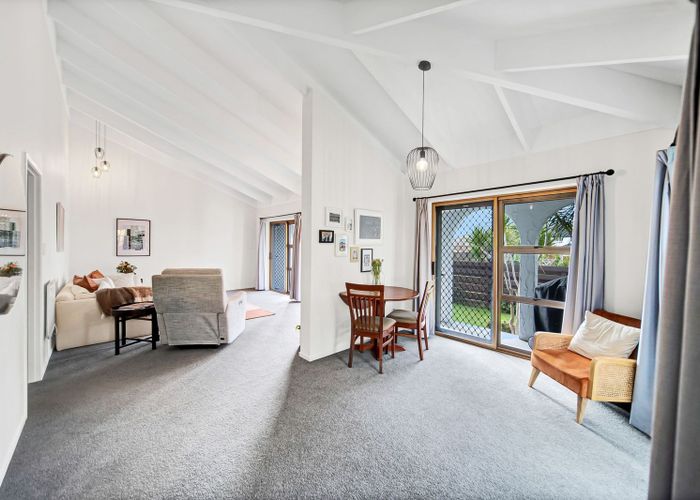  at 2/464 Great South Road, Papatoetoe, Manukau City, Auckland