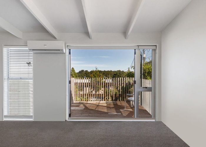  at 4/7 Balmain Road, Birkenhead, North Shore City, Auckland