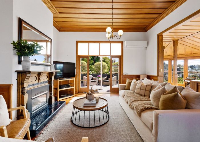  at 18 Sealy Road, Bluff Hill, Napier, Hawke's Bay