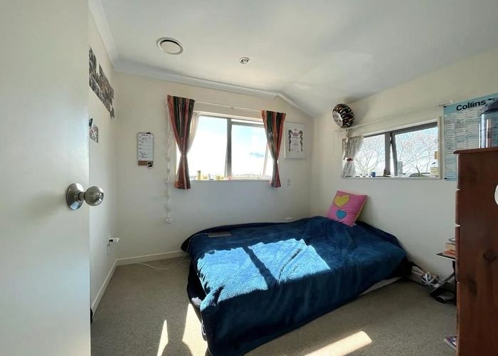  at 41a Butley Drive, Farm Cove, Manukau City, Auckland