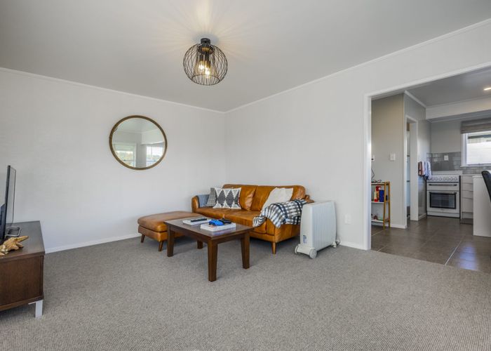  at 2/16 Duke Street, Papakura, Auckland