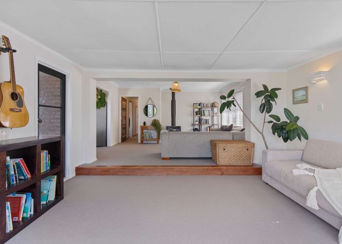  at 27 Roosevelt Road, Western Heights, Rotorua