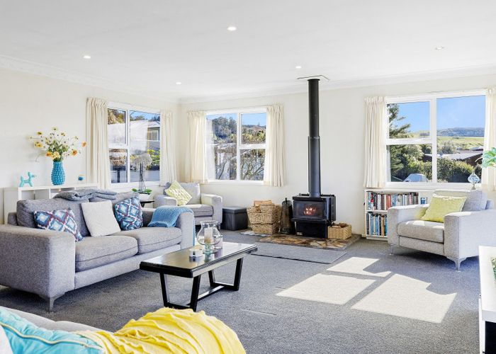  at 11 Earle Place, Acacia Bay, Taupo, Waikato