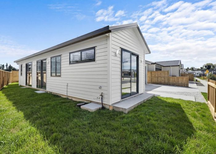  at 21 Tuwai Crescent, Opaheke, Papakura, Auckland