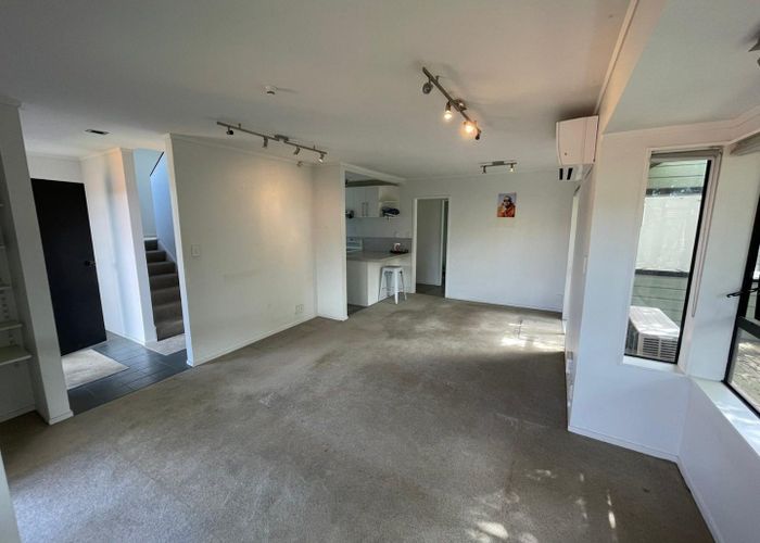  at 3/16 Wairakei Street, Greenlane, Auckland