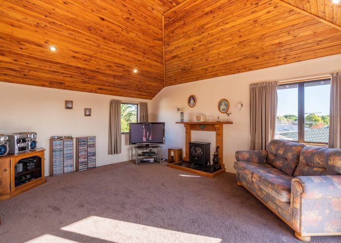  at 98 Kapanui Road, Waikanae