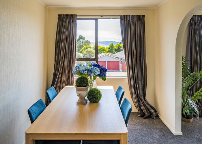  at 2 Pump Lane, Whitby, Porirua