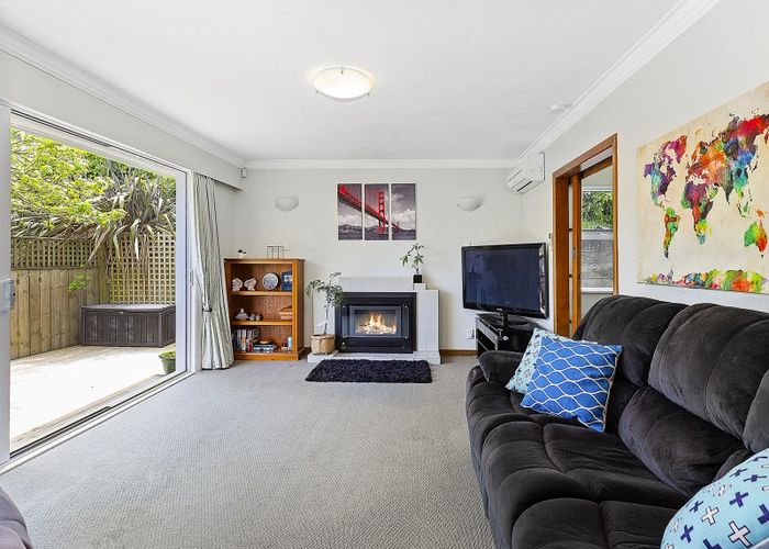  at 26 Mahoe Street, Tawa, Wellington