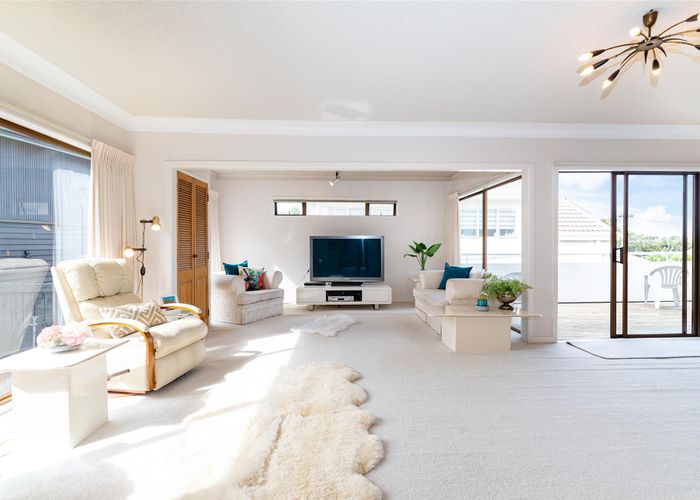  at 2/44 Quebec Road, Milford, Auckland