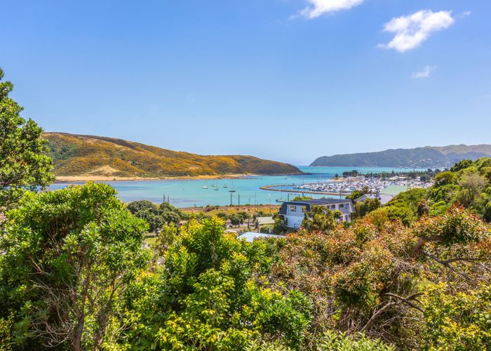  at 6 Kiriwai Road, Paremata, Porirua