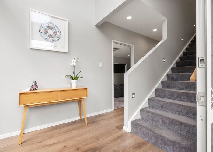  at 121 Gowing Drive, Meadowbank, Auckland