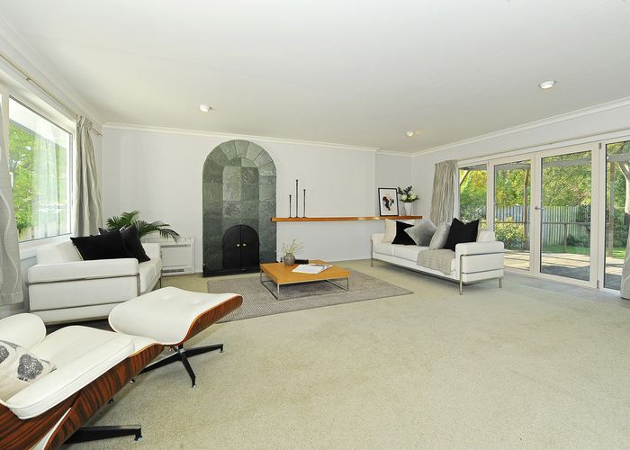  at 158 Hendersons Road, Hoon Hay, Christchurch