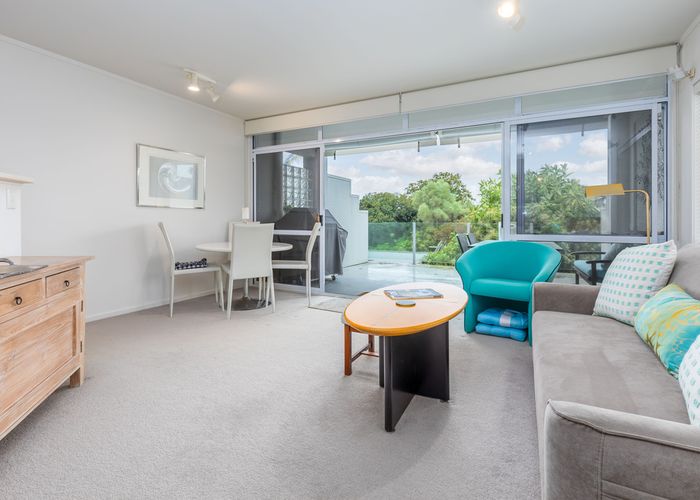  at 5/3 Hamilton Road, Herne Bay, Auckland