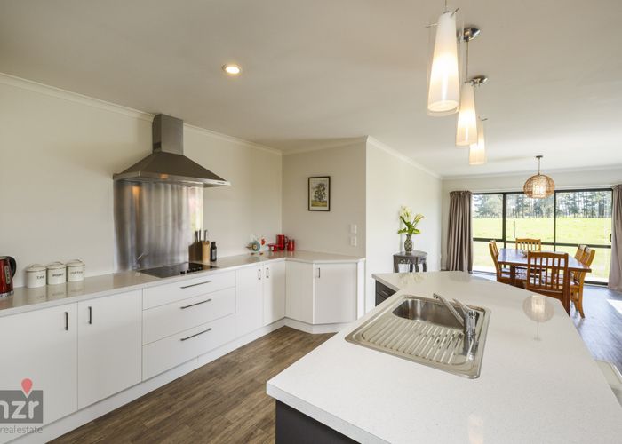  at 135 Hansens Line, Newbury, Palmerston North