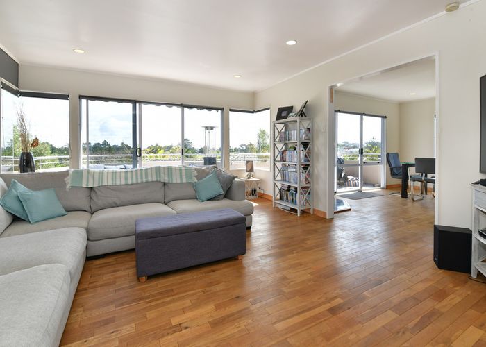  at 8 Alec Craig Way, Gulf Harbour, Whangaparaoa