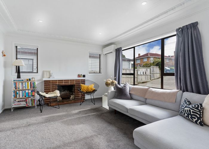  at 1 Kohekohe Street, New Lynn, Auckland