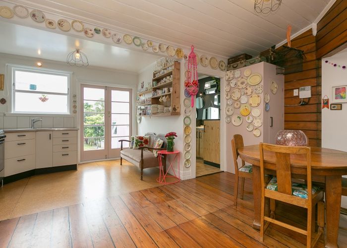  at 165 Lemon Street, Strandon, New Plymouth