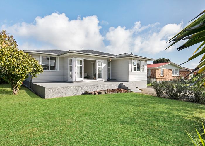  at 27 Woburn Street, Mangere East, Auckland