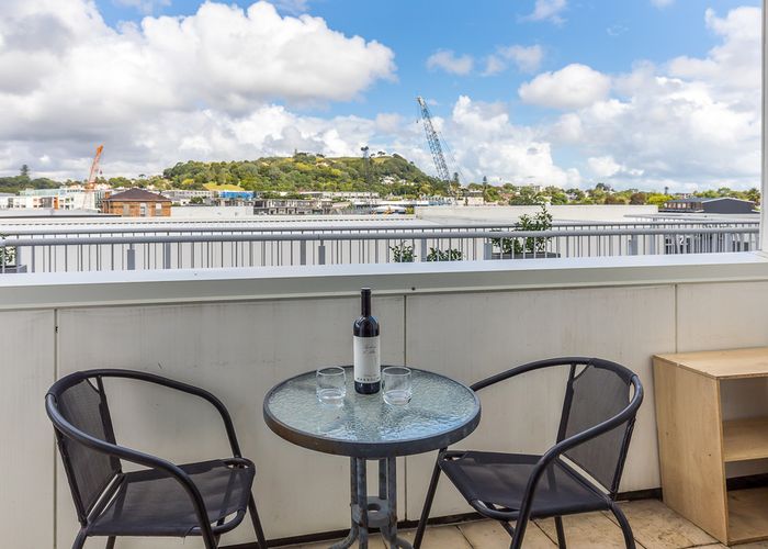  at 411/10 Flower Street, Eden Terrace, Auckland