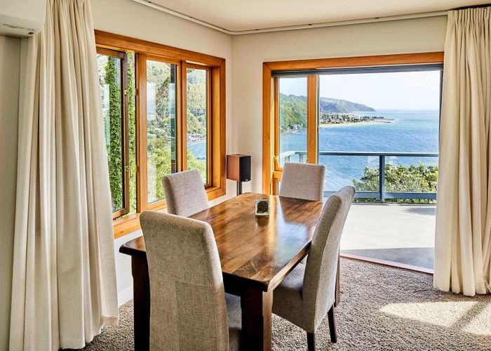  at 46 Ferry Road, Days Bay, Lower Hutt