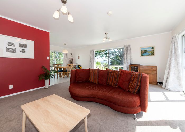  at 5/25 Edgware Road, West Harbour, Auckland