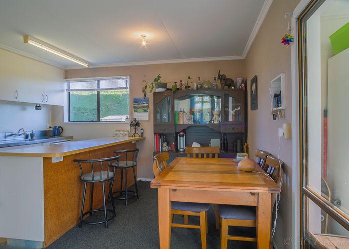  at 5 Main Road, Pleasant Point