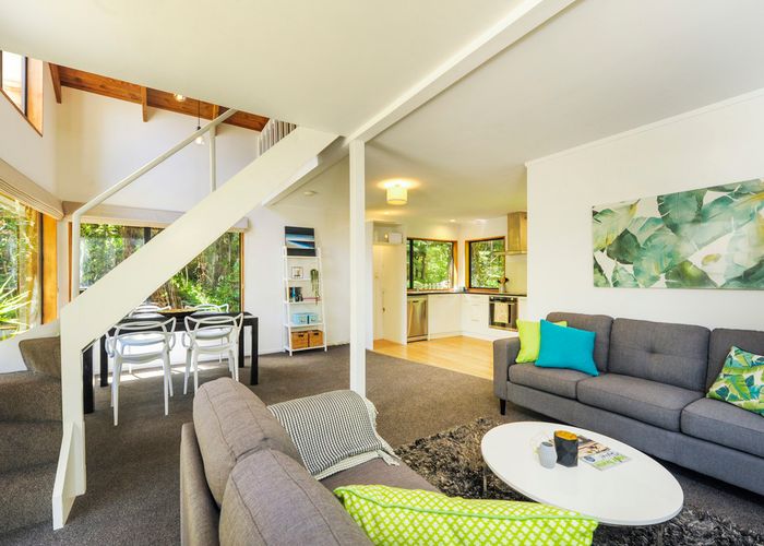  at 105 Wirihana Road, Titirangi, Auckland