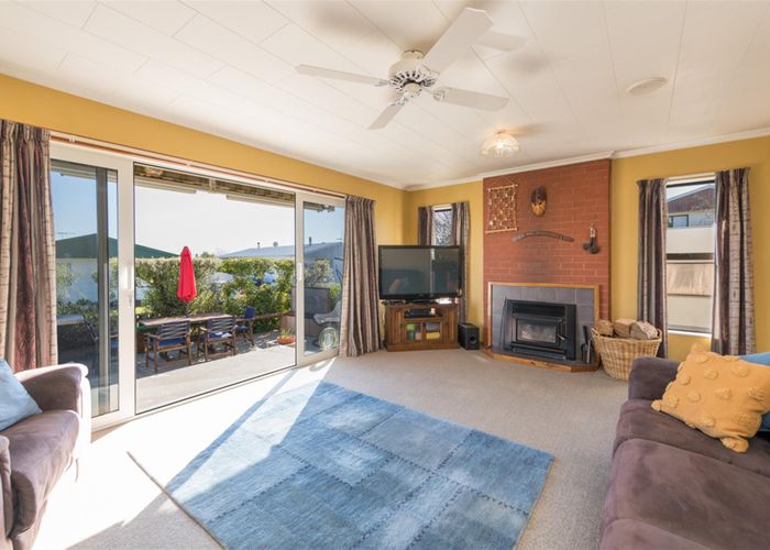  at 8 Challies Way, Richmond