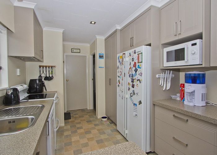  at 8 Matthews Road, Wainuiomata, Lower Hutt