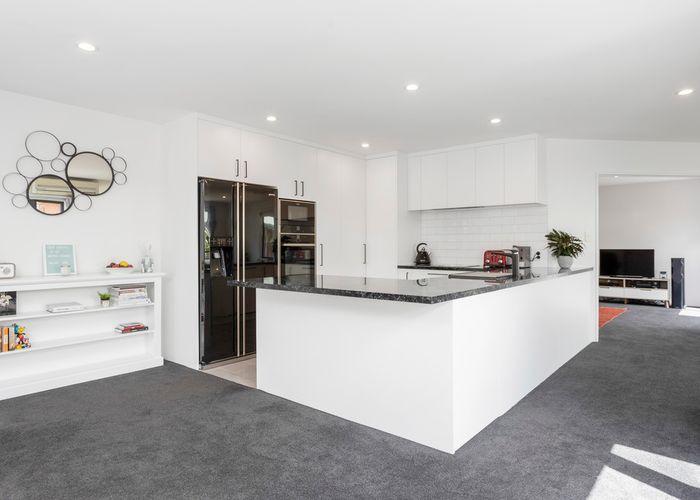  at 53 Chesterfield Mews, Russley, Christchurch