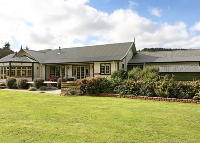 at 45 Brookfield Lane, Wainuiomata, Lower Hutt