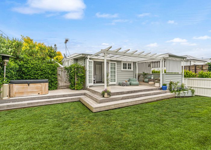 at 12 Cambria Road, Devonport, Auckland