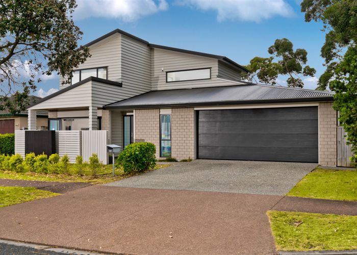  at 60 Sunhill Road, Sunnyvale, Auckland