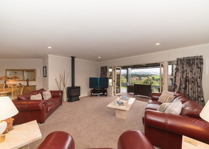  at 50 Pacific Drive, Fitzherbert, Palmerston North